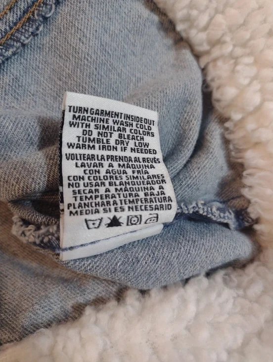 New Madden NYC Denim Vest Women XXXL Cropped Faux Sherpa Trim Front Pockets NWT - Picture 10 of 11